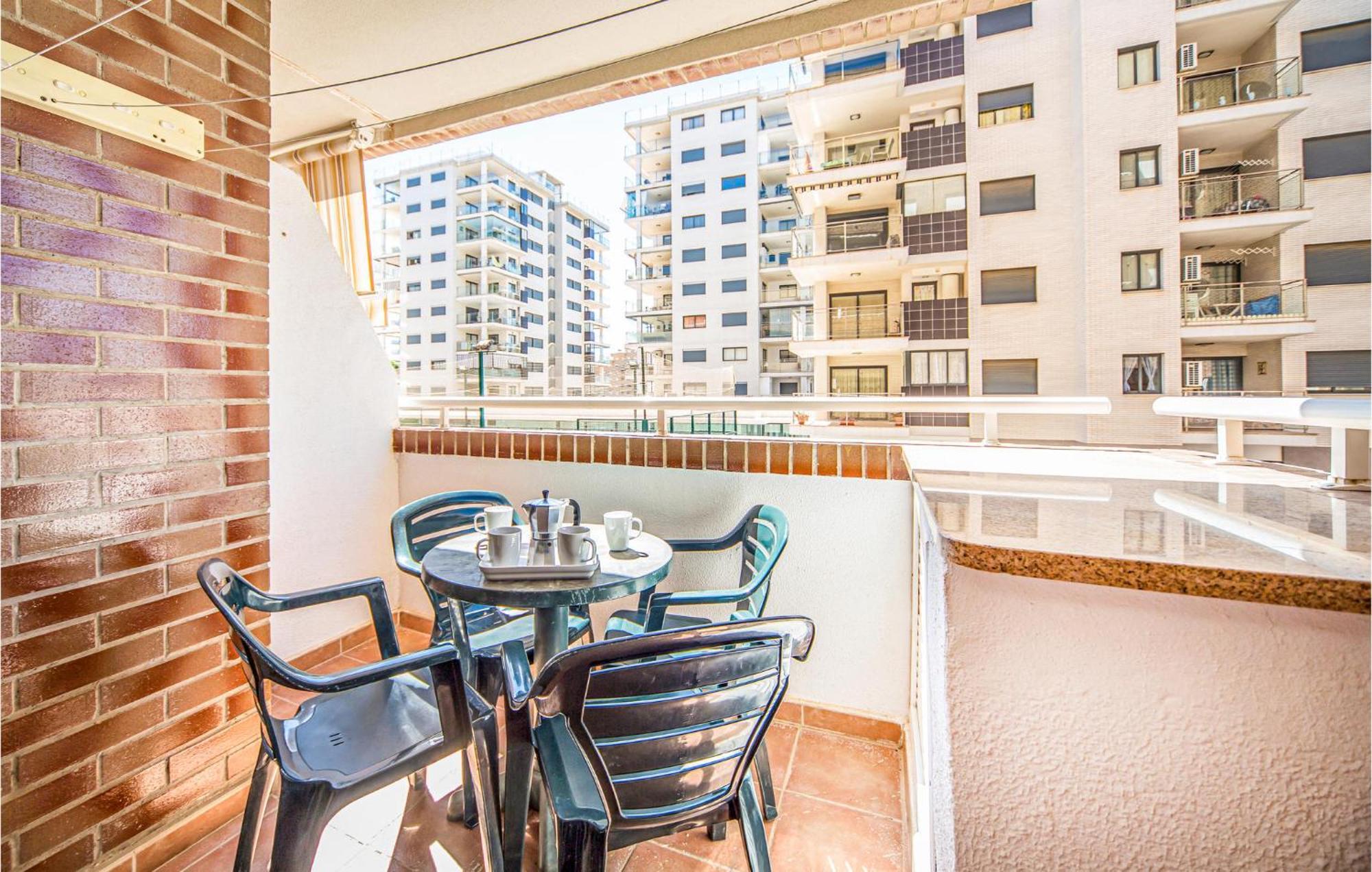 2 Bedroom Lovely Apartment In Oropesa Del Mar Bagian luar foto